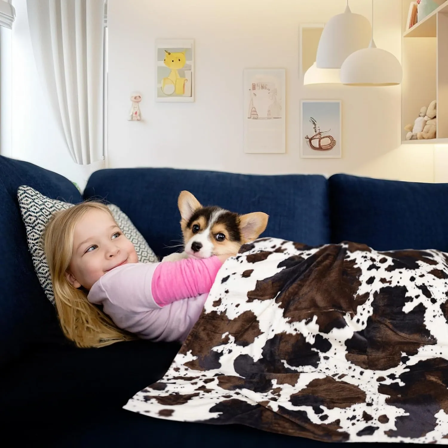 Bnuitland Cow Print Throw Blanket with Storage Pouch, 300 GSM Double Sided Cute for Bed/Sofa/Lap, Gift Blanket for Kids/Babys/Pets, Super Soft Cozy Lightweight Fuzzy Flannel Throw, 5040 inch