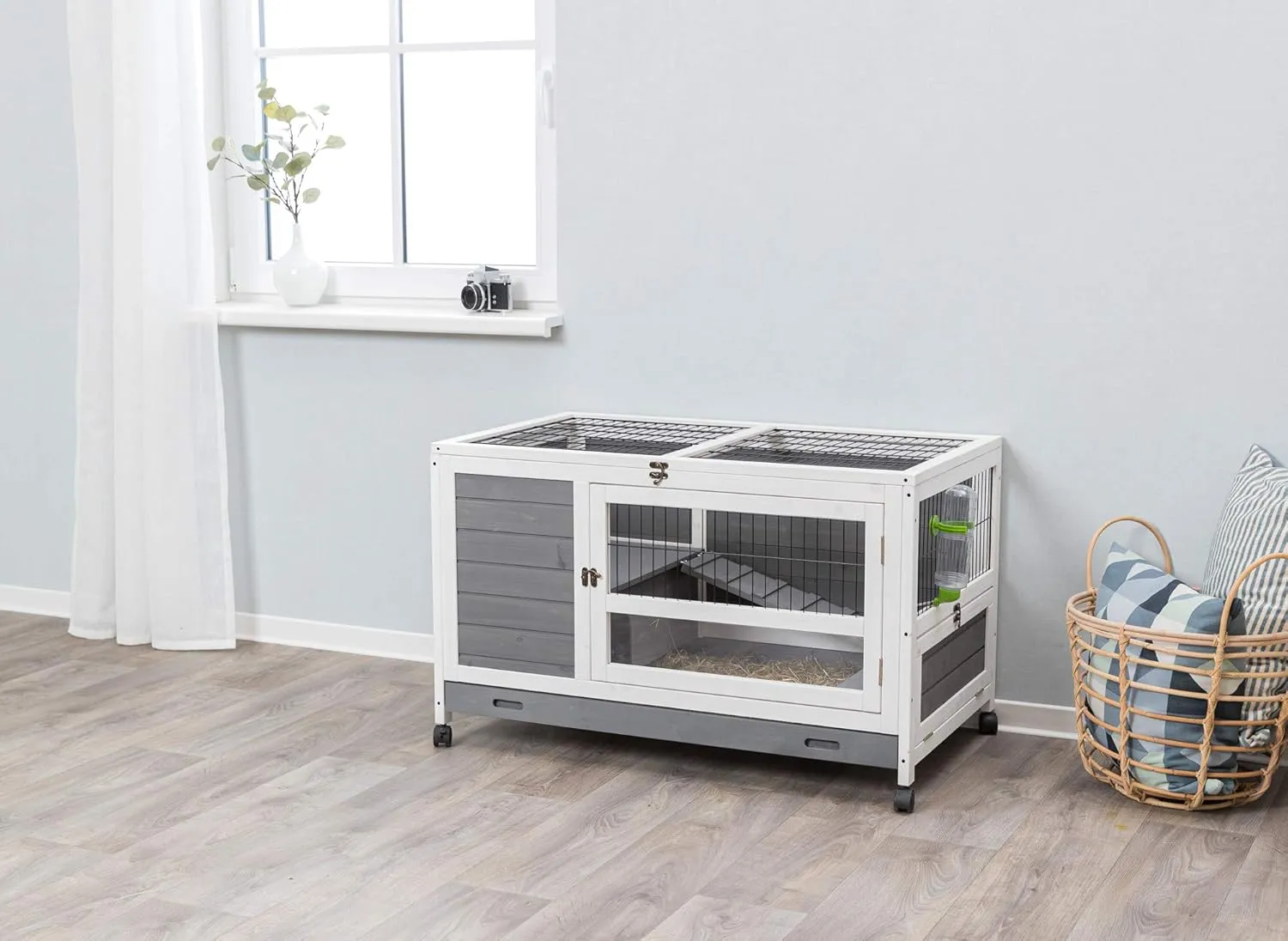 TRIXIE Natura Small Indoor Rabbit Hutch, Pet House for Rabbits and Guinea Pigs, Bunny Cage on Wheels, Pull Out Tray